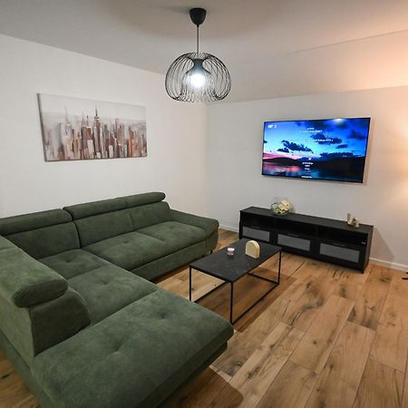 Veliki Apartman Petra Posedarje Εξωτερικό φωτογραφία