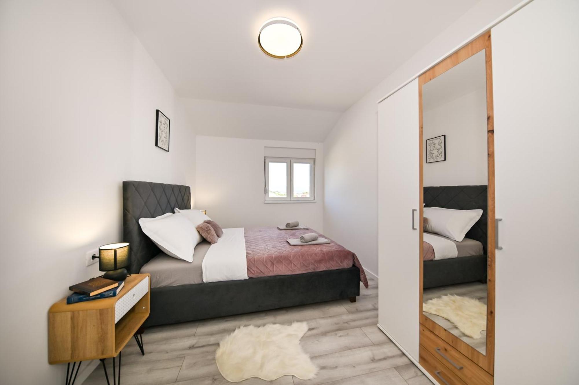 Veliki Apartman Petra Posedarje Εξωτερικό φωτογραφία